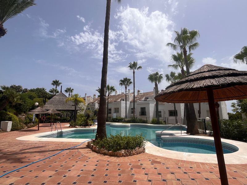 Foto 021475ba-0bae-4144-a196-6969754bcaf4. Casa adossada a calle concha lagos 4 a lomas de Marbella club Marbella