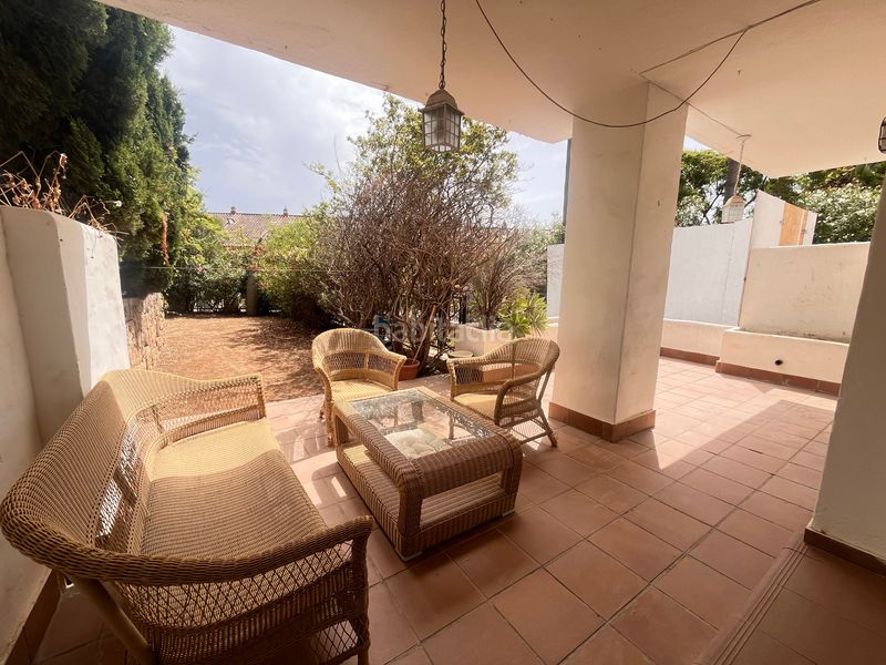 Foto fc5a5559-3896-4e44-b0bc-cacecec49eea. Casa adossada a calle concha lagos 4 a lomas de Marbella club Marbella