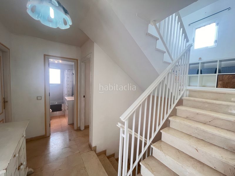 Foto c54ec442-9358-4785-bc01-9c476751c3b5. Lloguer casa adossada a calle madrid 25 a Costabella Marbella