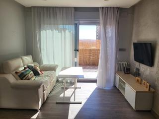 Location Appartement  Calle emperatriz eugenia. Se alquila piso de 2 dormitorios