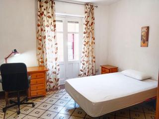 Location Appartement  Calle san juan de dios. Se alquila piso para estudiantes