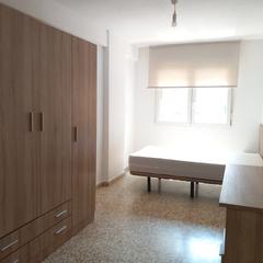Location Appartement  Avenida de américa. Se alquila bonito piso de 4 dormitorios