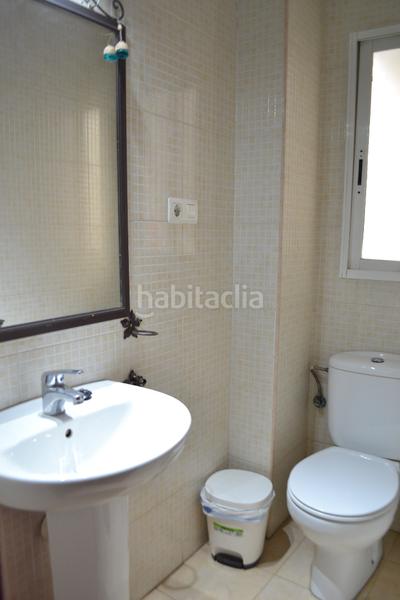 Foto af2aba05-4029-4ae8-b30d-7aa833b2bb5e. Alquiler piso se alquila piso de 5 dormitorios en el centro en Granada