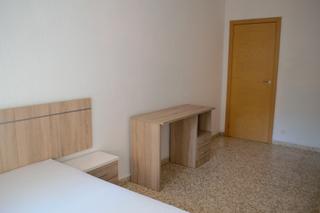 Alquiler Piso  Avenida de américa. Se alquila piso de 4 dormitorios