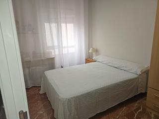 Location Appartement  Calle santa clotilde. Se alquila apartamento para 1 de octubre