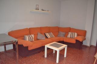 Miete Etagenwohnung  Avenida fernando de los ríos. Se alquila amplio piso en la zona de carrefour