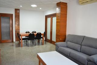 Location Appartement  Calle recogidas. Se alquila piso en el centro de 5 dormitorios
