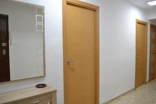 Location Appartement  Avenida de américa. Se alquila piso de 4 dormitorios