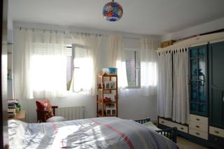 Piso  Calle pintor manuel maldonado. Se vende piso de 3 dormitorios