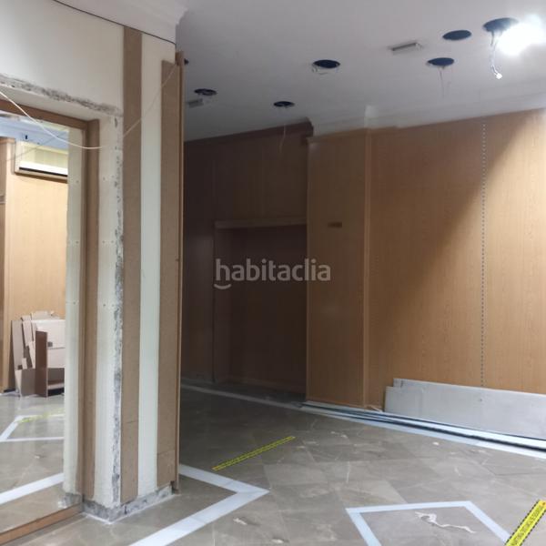 Foto 4ccfc7af-c3ab-4d38-bba6-afeb7652f06b. Alquiler local comercial se alquila local en pleno centro en Granada