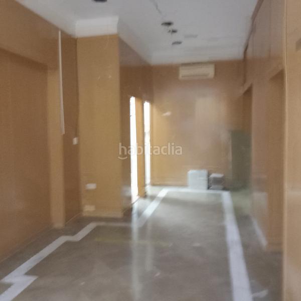 Foto 67e6fd9d-28d8-4796-b5a8-256121f42635. Alquiler local comercial se alquila local en pleno centro en Granada