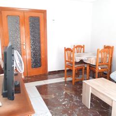 Rent Flat  Avenida de andaluces. Se alquila piso de 2 dormitorios