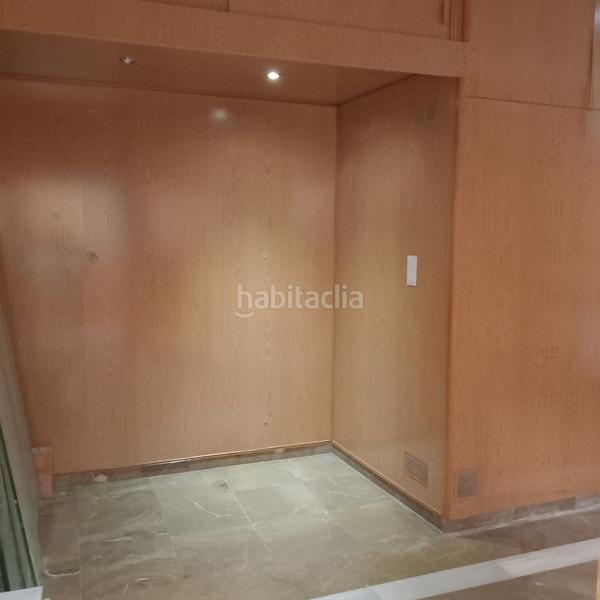 Foto c6a341a6-0be4-4dd3-af85-95e644763819. Alquiler local comercial se alquila precioso local comercial en pleno centro en Granada