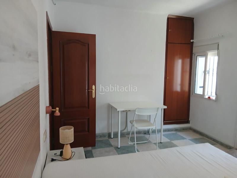 Foto bcd9d091-40ae-4390-af85-c6fc83dbca98. Alquiler casa se alquila casa en la zona de c/san rómulo en Granada