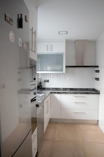 Foto 5f648e71-9bc3-4a5b-bf60-fbcacab15c25. Lloguer casa amb calefacció aparcament a Av. F. Garcia Lorca - Nueva Estación Autobuses Granada