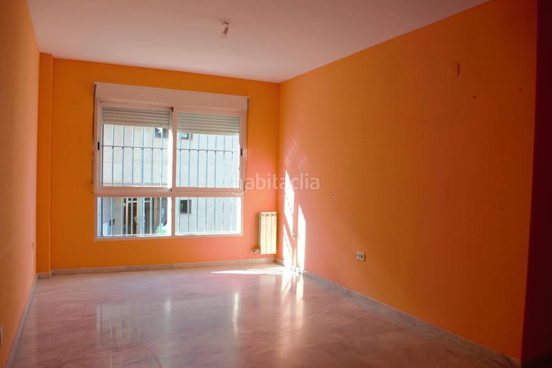 Foto 64de8c66-c269-4f6e-8a16-9bcc2362c2e0. Flat with heating parking in Camino de los Neveros - Serrallo Granada