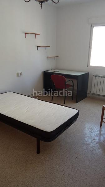 Foto 0f5feffe-e7d9-438c-96a9-30792c8a411a. Flat with heating parking in Pajaritos Granada