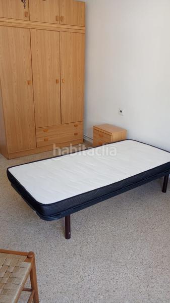 Foto ca4dc2e8-a028-4831-934d-72fa67bf33ae. Flat with heating parking in Pajaritos Granada