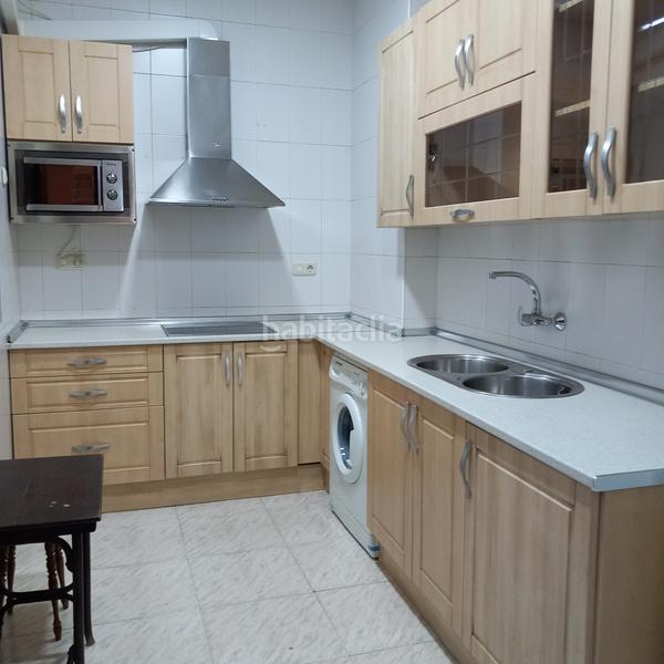 Foto f46e775f-32d3-445a-b428-df4e8aba01b1. Miete etagenwohnung mit heizung in Centro - Sagrario Granada