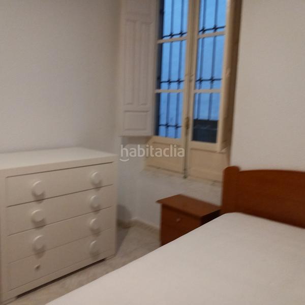 Foto 8ebbf663-e896-4611-b1a1-c23aa51ed072. Rent flat with heating in Centro - Sagrario Granada