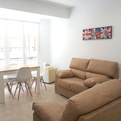 Rent Flat  Calle pintor zuloaga. Se alquila piso para el pr�ximo curso