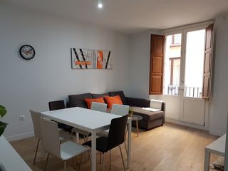 Rent Flat  Reyes cat�licos. Se alquila piso de 2 dormitorios