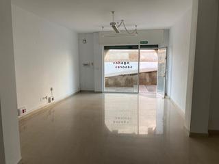 Lloguer Local Comercial a Plaza iglesia 7