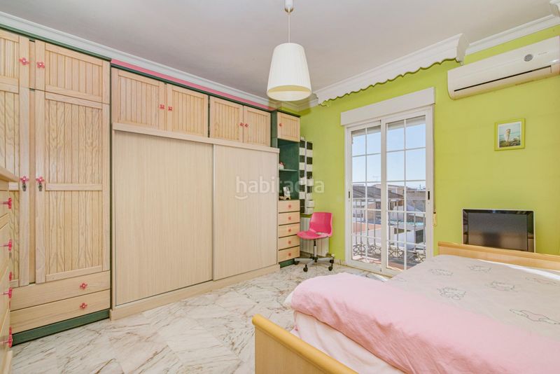 Foto c9c68368-a3a9-48c2-8335-351731bf59ab. Chalet en Maracena