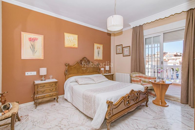 Foto eb59fadf-641e-47f2-8549-855c323a3a3f. Chalet en Maracena