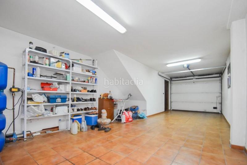 Foto b4e9070d-f1c9-4666-aa41-3f2a75f5930b. Xalet amb aparcament piscina a Maracena