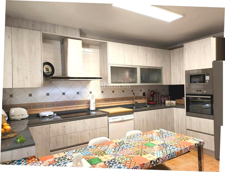Foto ce31a08c-d530-471e-b4f8-7dc1d74f5ef8. Casa pareada en Cúllar Vega