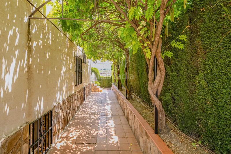 Foto c9ac9143-df34-42f8-807b-dbbb0e90e7ff. Chalet en Barrio de la Vega Monachil