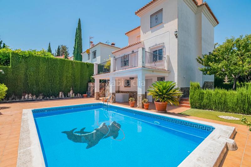 Foto d3190649-b53c-4f63-b76d-8ca4caa0290a. Chalet con camino piscina in Barrio de la Vega Monachil