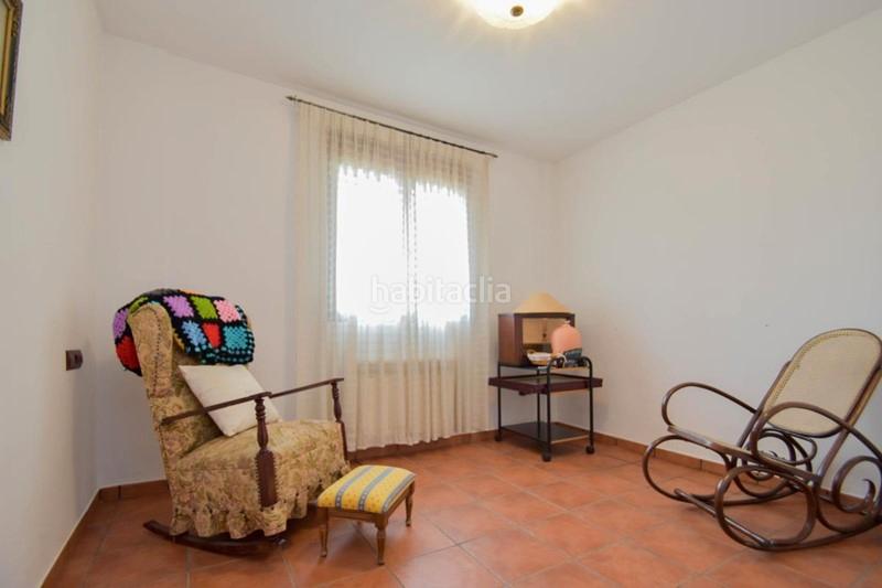 Foto 4df400cd-3f50-4f63-9d5f-98a04a309cb8. Chalet en calle alhelíes 14 en Cúllar Vega