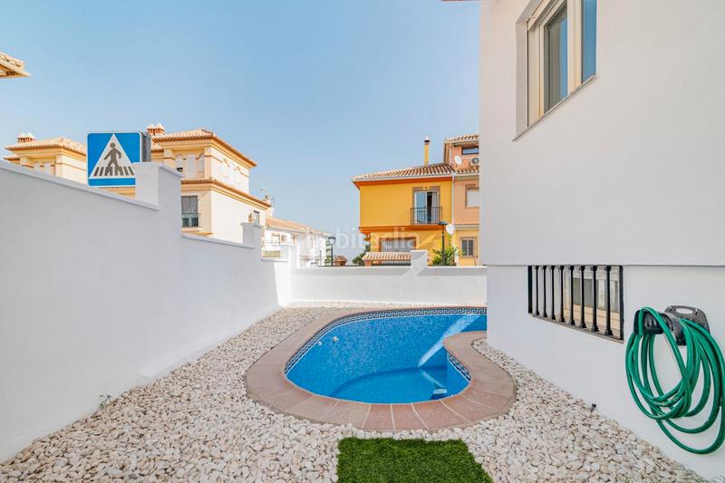 Foto 9381fc70-7728-4d7d-be60-1e14e9305e76. Casa pareada venta chalet pareado con luz natural y piscina privada en ogijares en Ogíjares