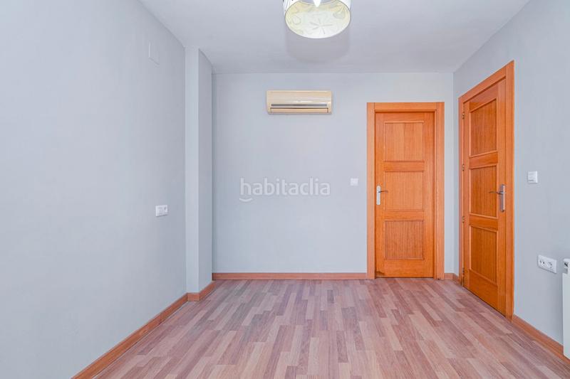 Foto d199345e-df47-447d-93c6-9f61246f1dc1. Casa pareada venta chalet pareado con luz natural y piscina privada en ogijares en Ogíjares