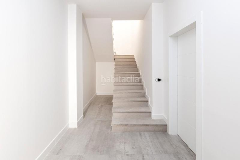 Foto 0b50e48a-2373-490c-8676-206d571f7064. Semi detached house with heating parking in Poniente Armilla