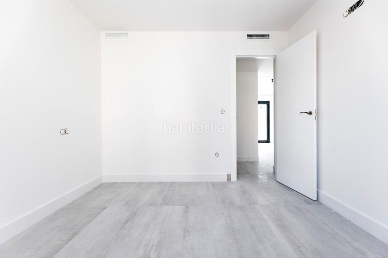 Foto 52580ce9-a99f-49fd-84ed-7c3cf1d5fd43. Semi detached house with heating parking in Poniente Armilla