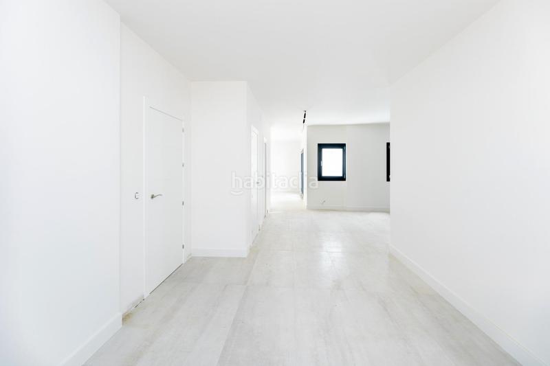 Foto 5c3bf276-59a4-4e59-ab13-3562f500d2e4. Semi detached house with heating parking in Poniente Armilla