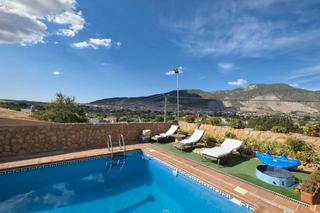 Chalet  Camino viejo de motril. Chalet rústico con parcela de 1436 m² con piscina propia en padu