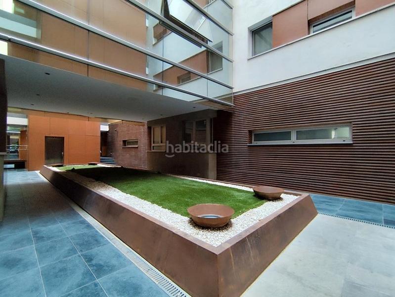 Foto f5361418-f2d3-4aa4-9240-c2746274bd20. Planta baixa amb calefacció aparcament piscina a Armilla