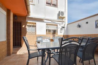 Semi detached house in Peligros