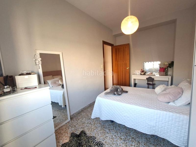 Foto 2aa8eca2-87d5-4e57-82ff-0df4518bcf09. Reihenhaus mit parking in Avda. De los Ogíjares Armilla