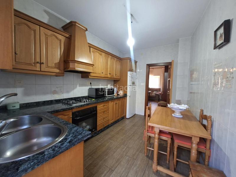 Foto 5e9f4f68-2dc0-43a2-8181-e32c8e1d6bf5. Reihenhaus mit parking in Avda. De los Ogíjares Armilla