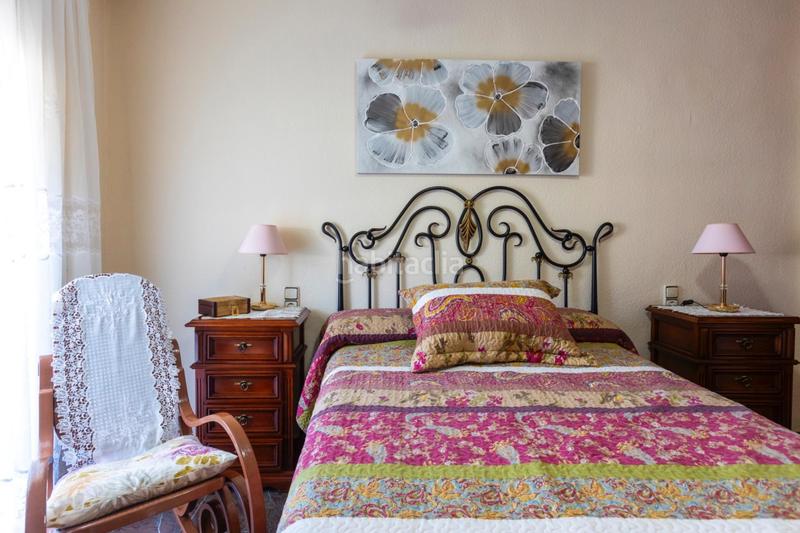 Foto 5ca5e35a-9656-45c3-9d78-73401f04f870. Pis amb calefacció aparcament a Velilla - Velilla Taramay Almuñécar