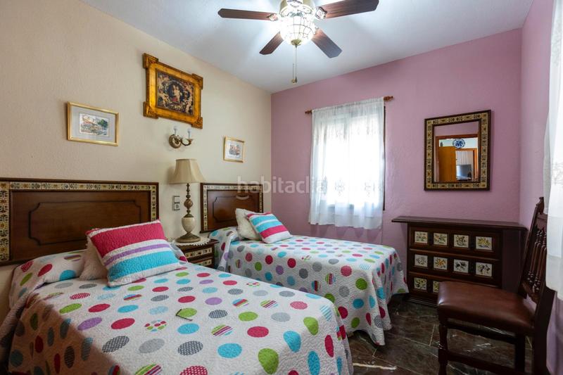 Foto a6677fcd-37df-462e-96f3-3352679fce2d. Pis amb calefacció aparcament a Velilla - Velilla Taramay Almuñécar