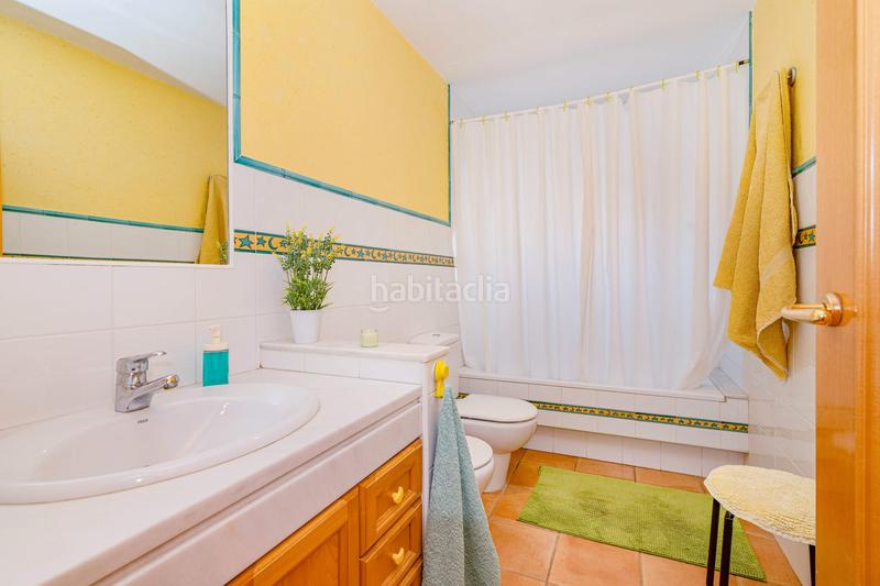 Foto 39455b78-1964-4cff-a05a-20fd4104c641. Xalet amb calefacció aparcament piscina a Altos de la Zubia Zubia (La)