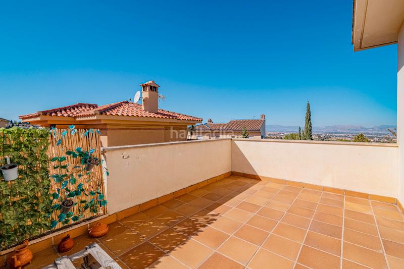 Foto 8168ef8b-ad76-4fa5-8f31-781cb1798182. Xalet amb calefacció aparcament piscina a Altos de la Zubia Zubia (La)