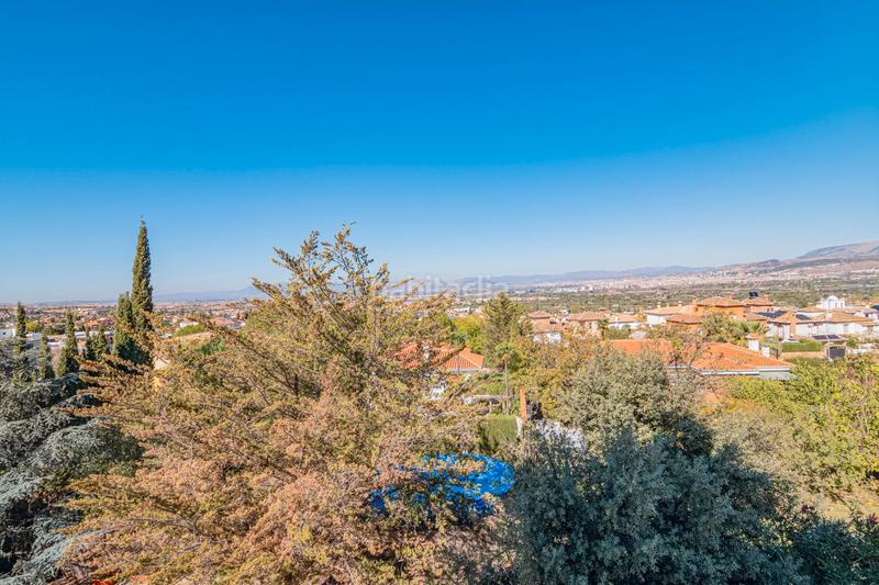 Foto 9c45129e-2c81-49a9-8e64-cd6d3750f1b7. Xalet amb calefacció aparcament piscina a Altos de la Zubia Zubia (La)