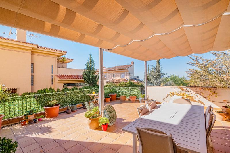 Foto b9ed3981-cec7-4486-ae5a-eca8aa78c54c. Xalet amb calefacció aparcament piscina a Altos de la Zubia Zubia (La)